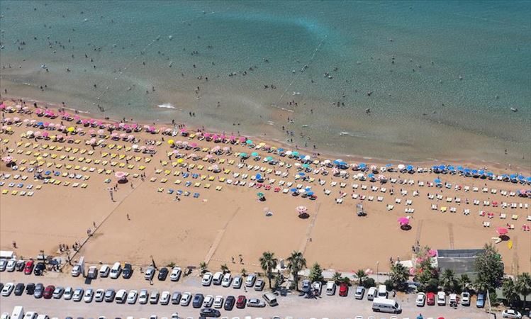 Turki: Tahun ini, Provinsi Antalya pecahkan rekor tampung 15 juta wisatawan - Turkinesia