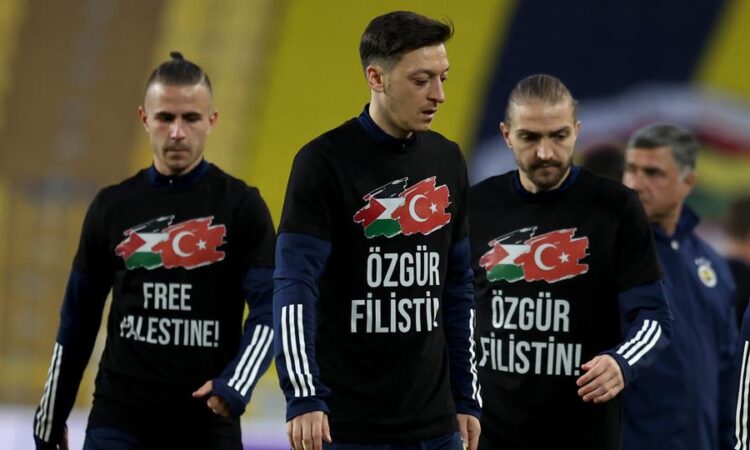 Mesut Ozil kirim pesan Idul Fitri & doa untuk rakyat Palestina - Turkinesia