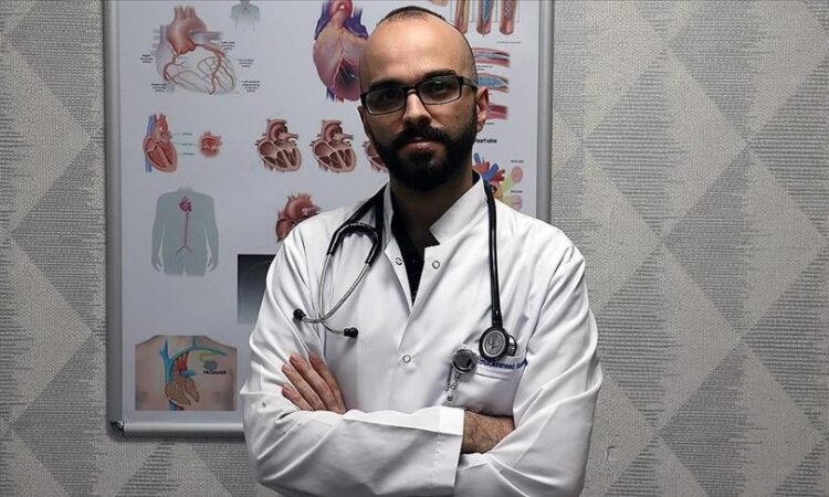 Jadi dokter spesialis dengan beasiswa, pria Palestina: Saatnya membalas kebaikan Turki - Turkinesia