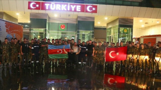 Kebakaran hutan di Turki, Azerbaijan kirim 53 truk pemadam & 220 personel tambahan - Turkinesia