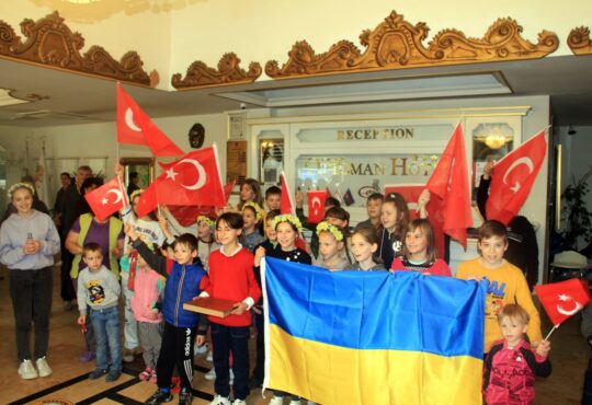 Turki ambil tanggung jawab menauingi anak yatim Ukraina - Turkinesia